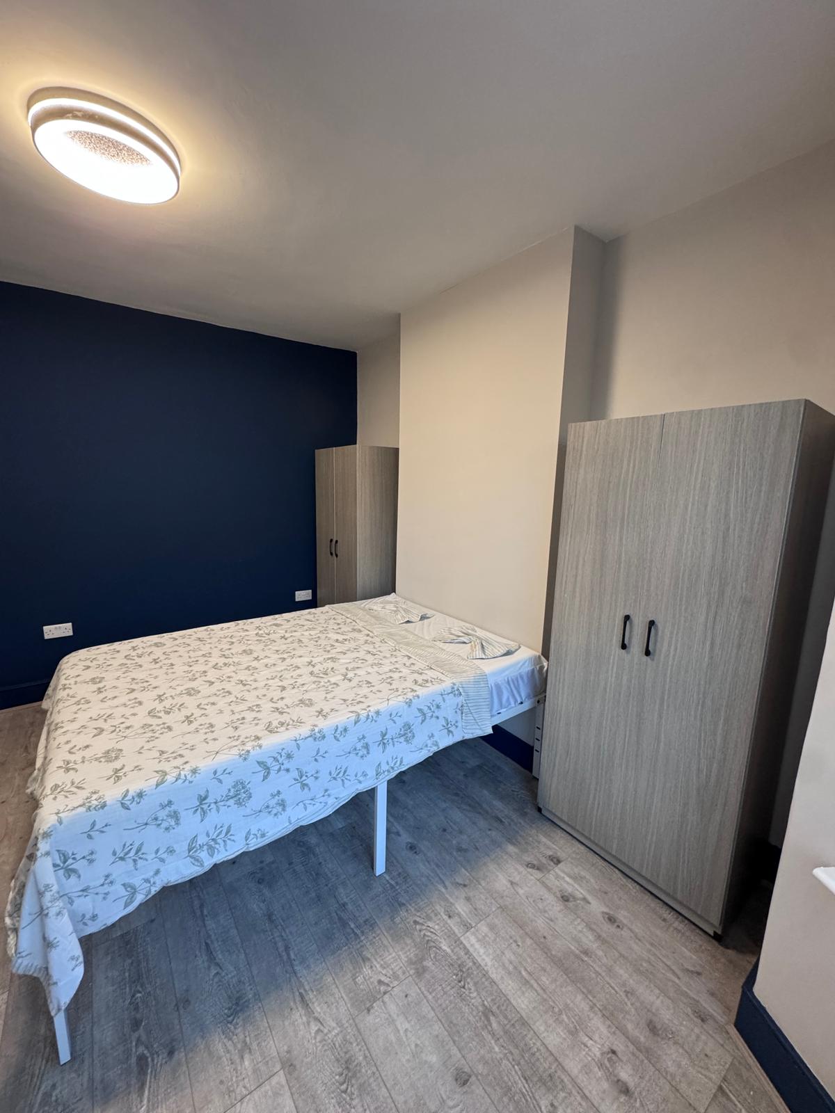 Double room in CROYDON
