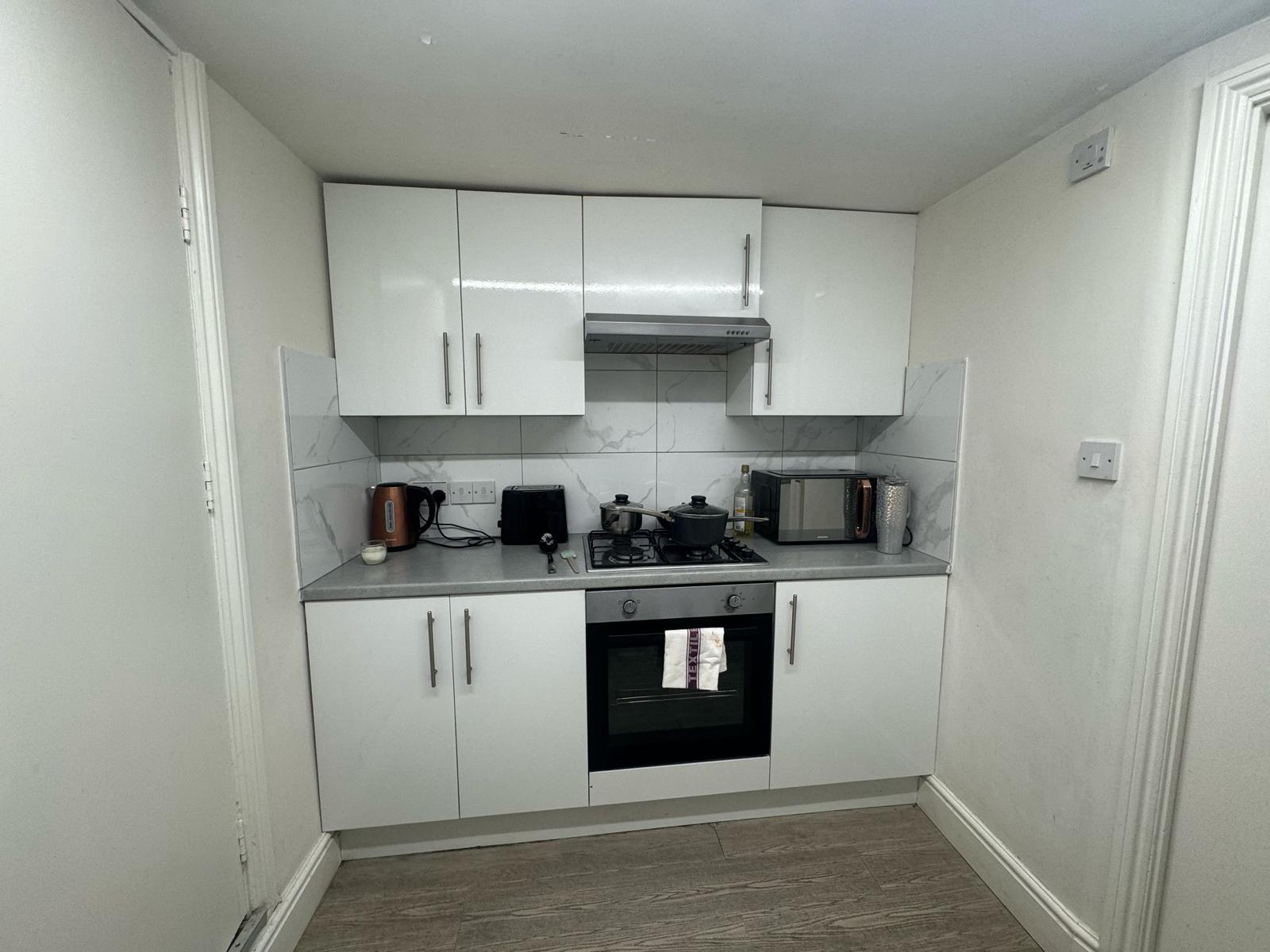 Double room in BRUCE GROVE 