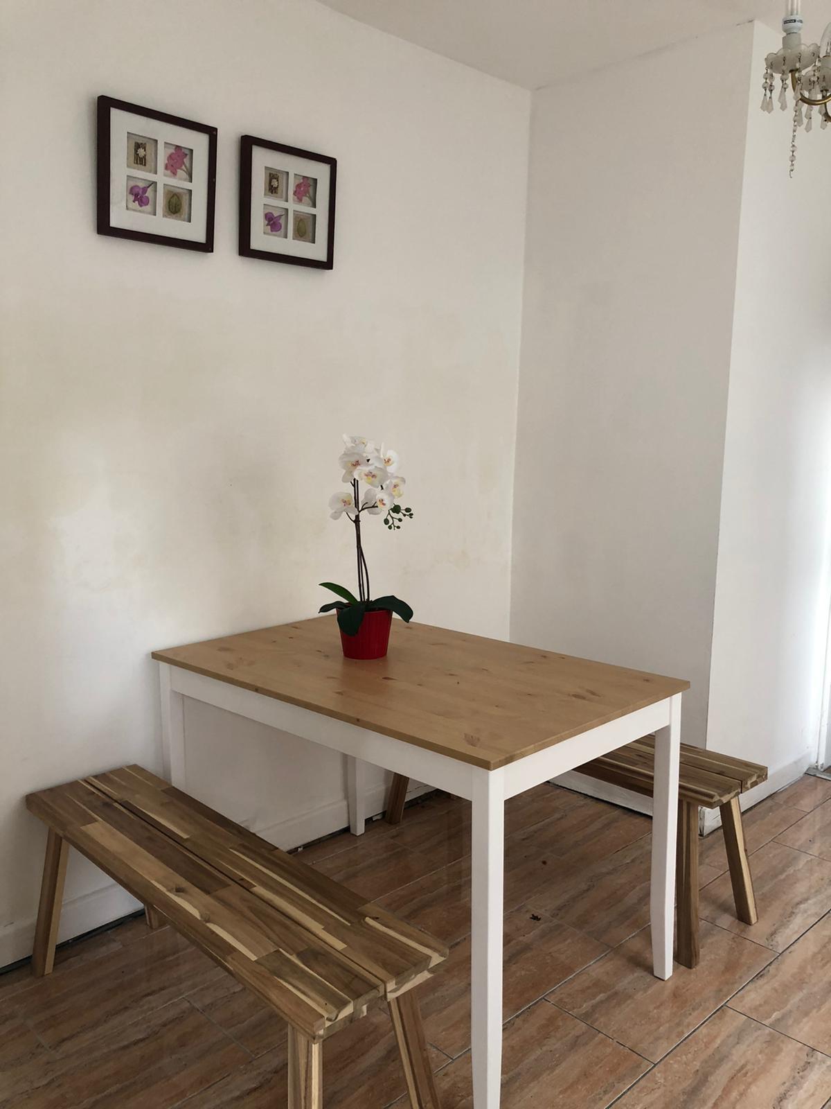 Double room in SEVEN SISTERS (Couples ok)