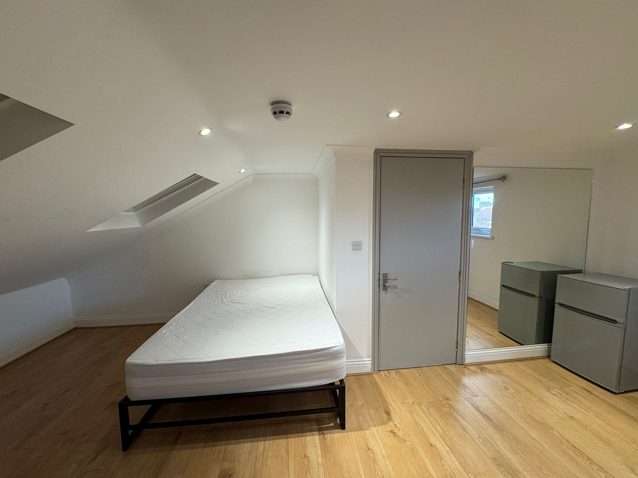 Double room in STRATFORD Colegrave Road