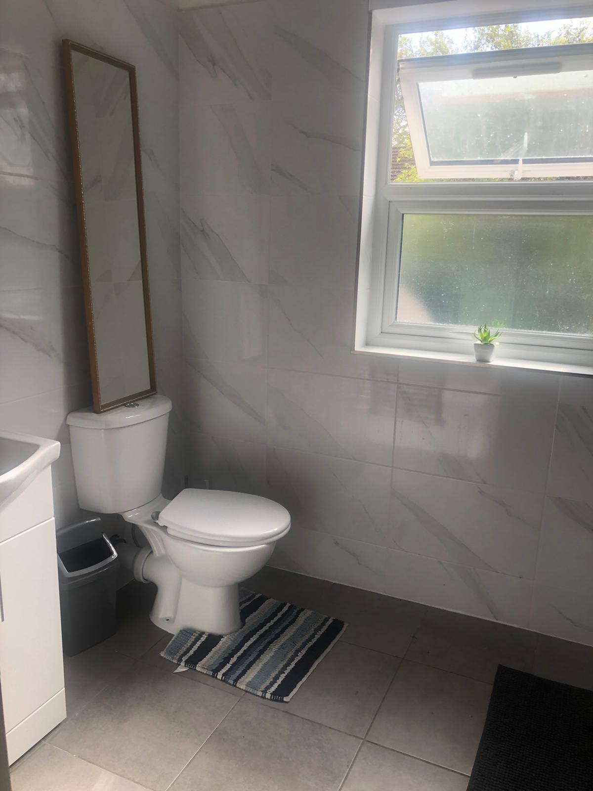 Large Rooms in Seven Sisters 