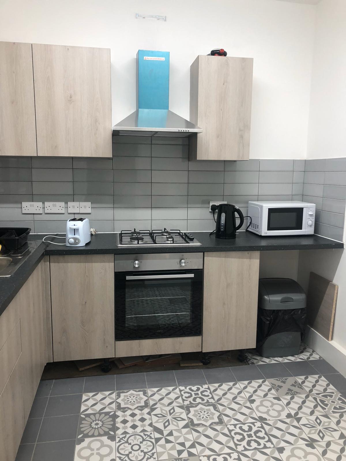 Large Rooms in Seven Sisters 