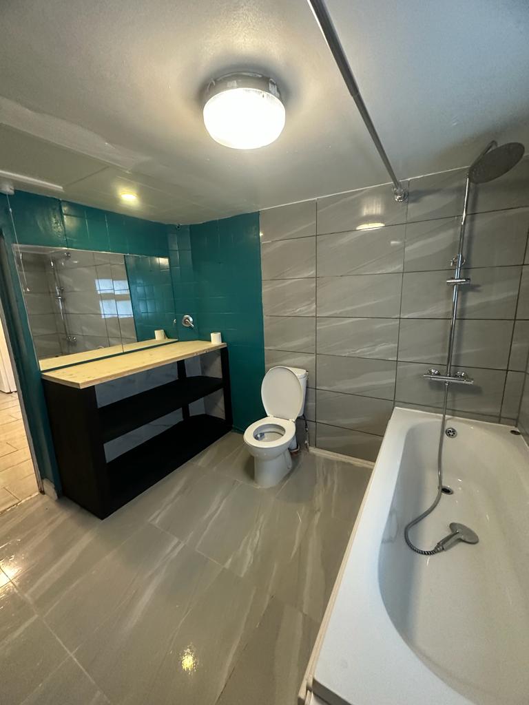 Double room near CANNING TOWN Grange Road