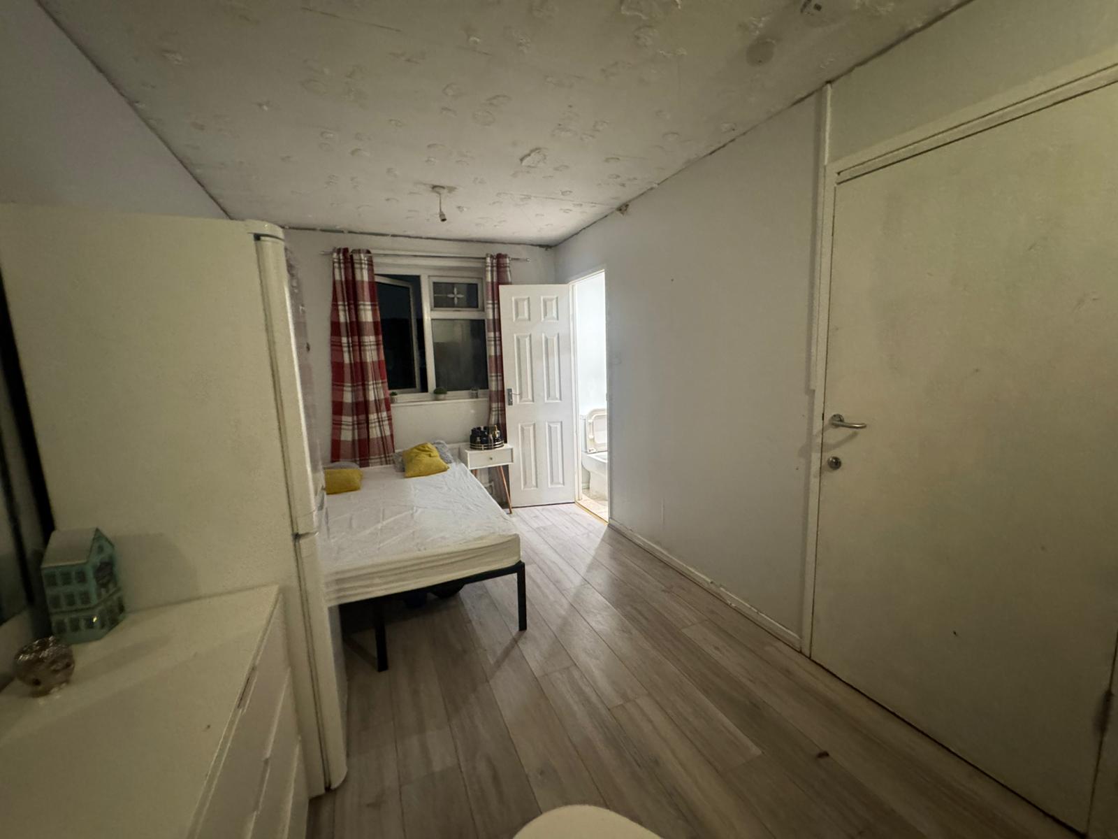 Double room in Canning Town