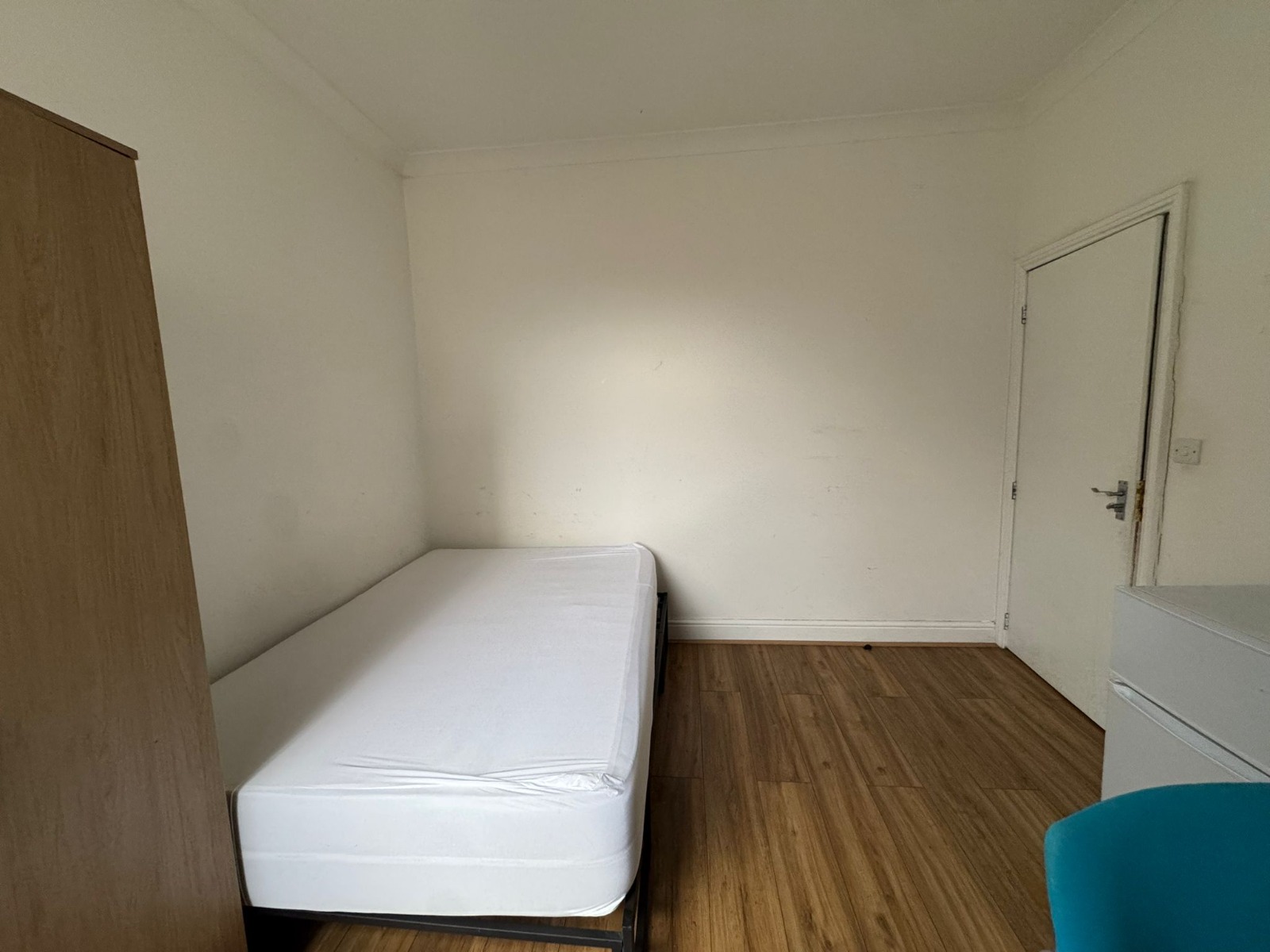 Double room near CANNING TOWN Bethell Avenue