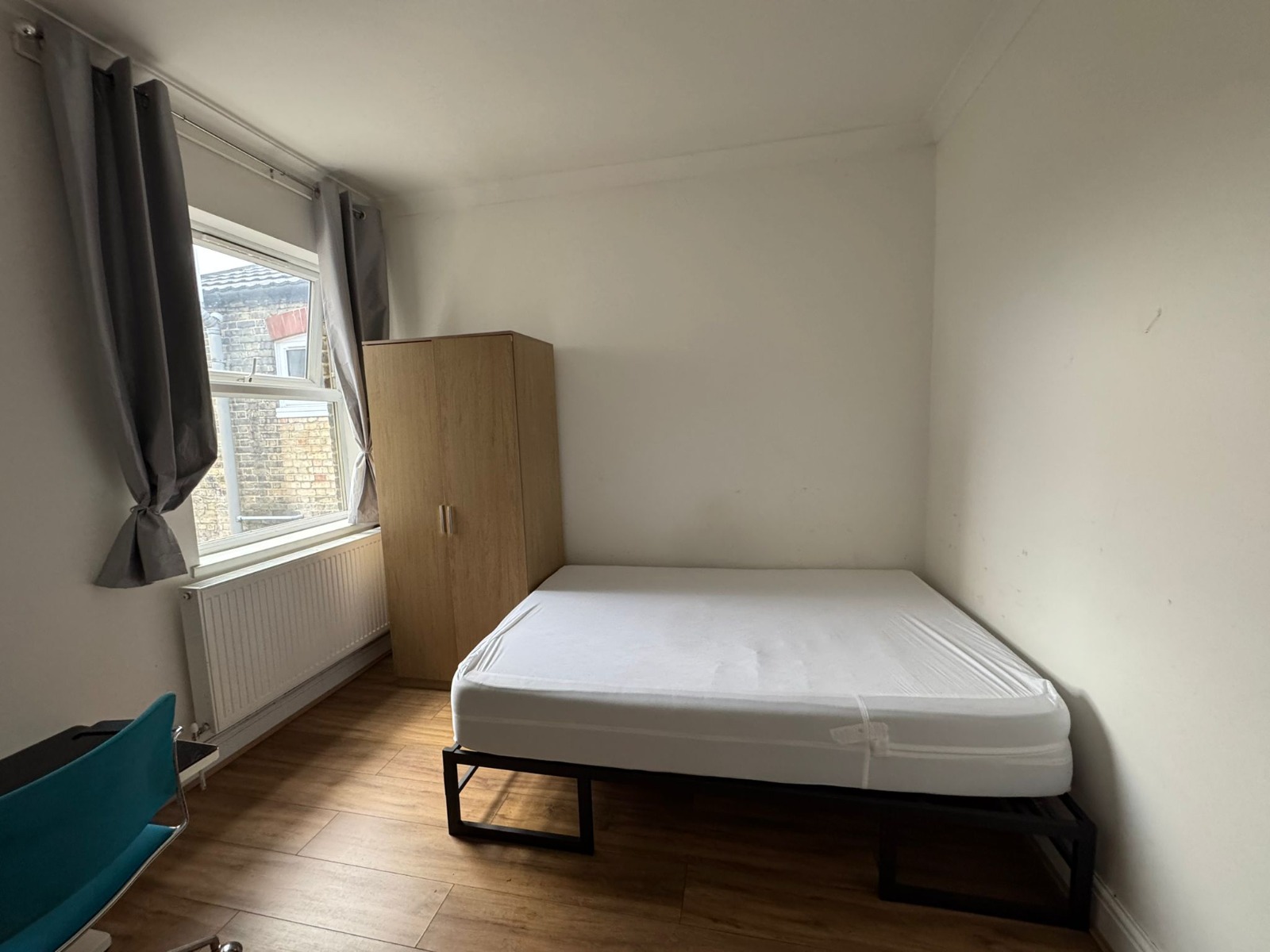 Double room near CANNING TOWN Bethell Avenue