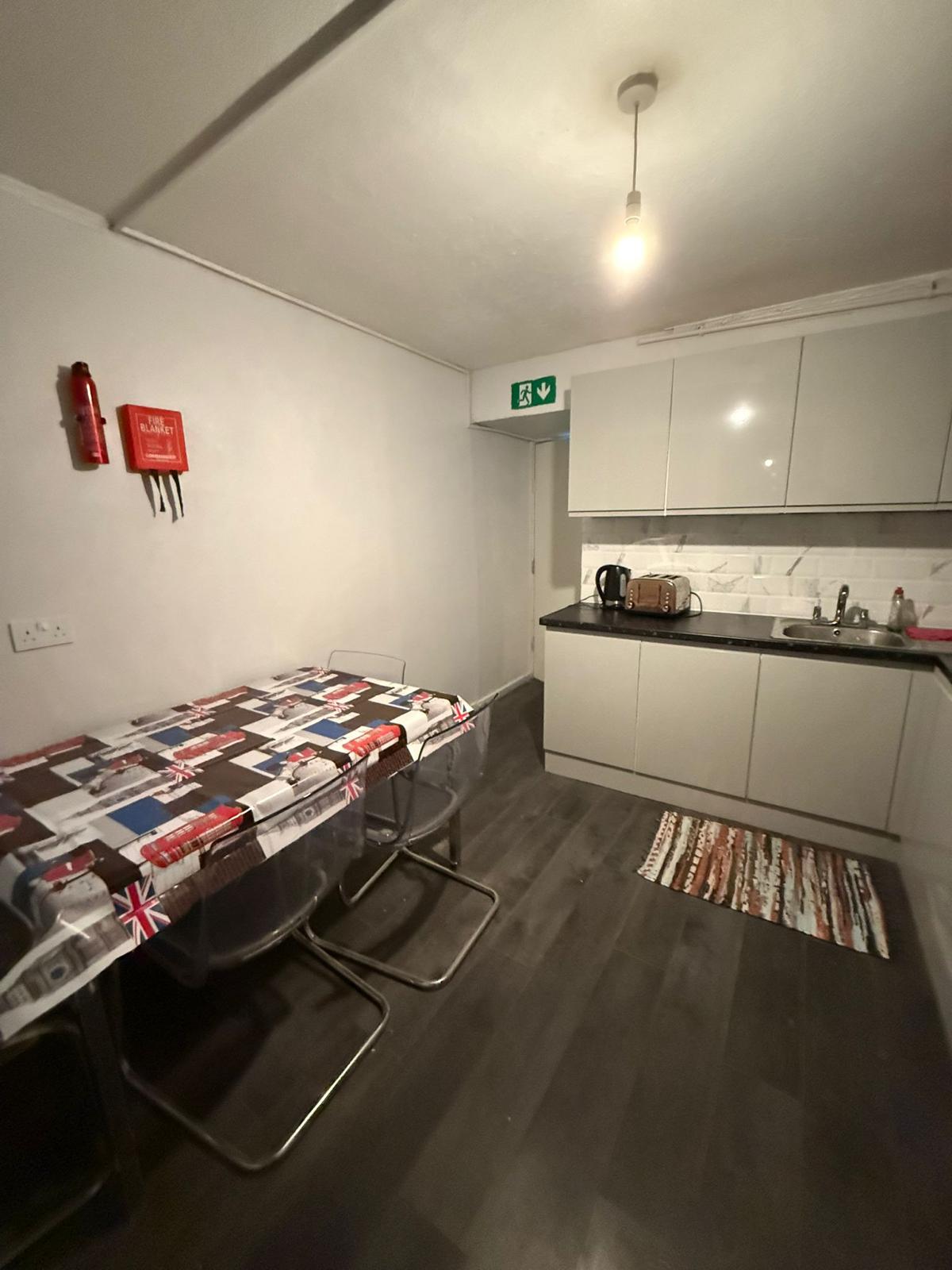 Double room in Bruce Grove