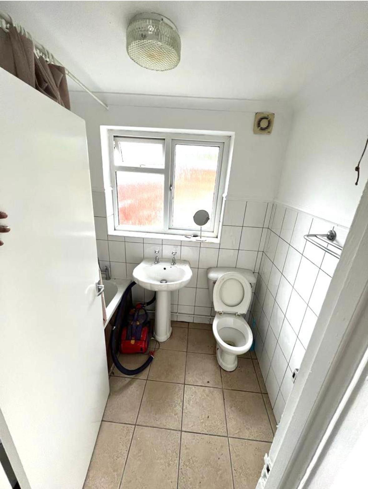 Double room in Tottenham Hale Buller Road