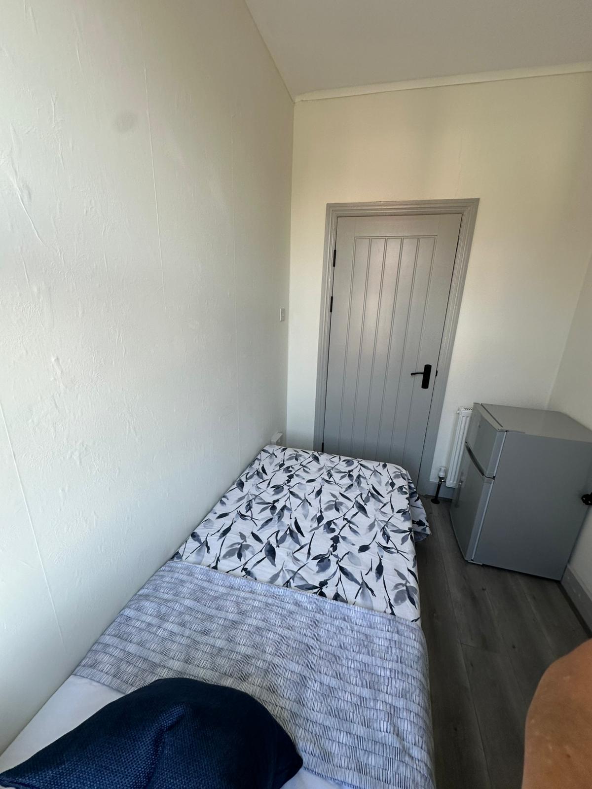 Double room in BRUCE GROVE Higham Road