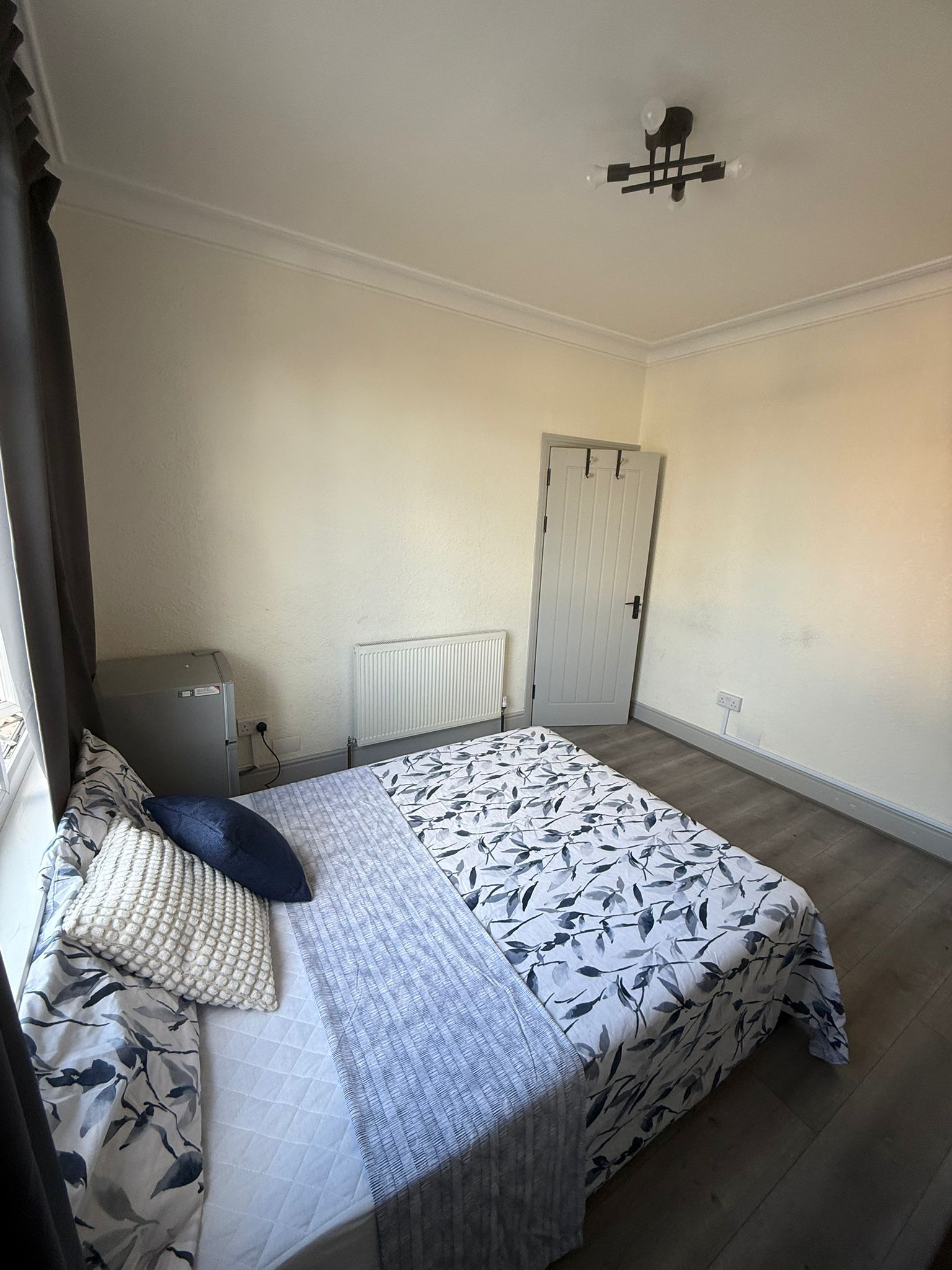 Double room in BRUCE GROVE (couples ok)