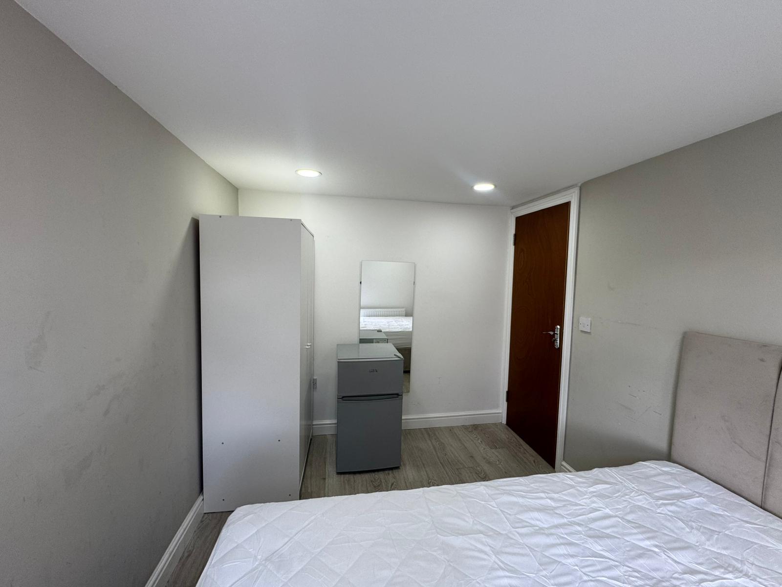 Double room near BRUCE GROVE