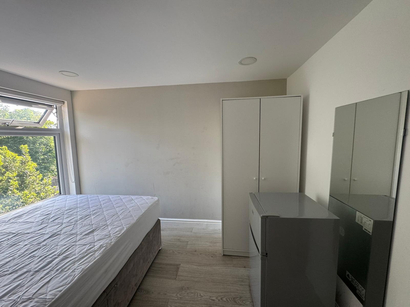 Double room near BRUCE GROVE