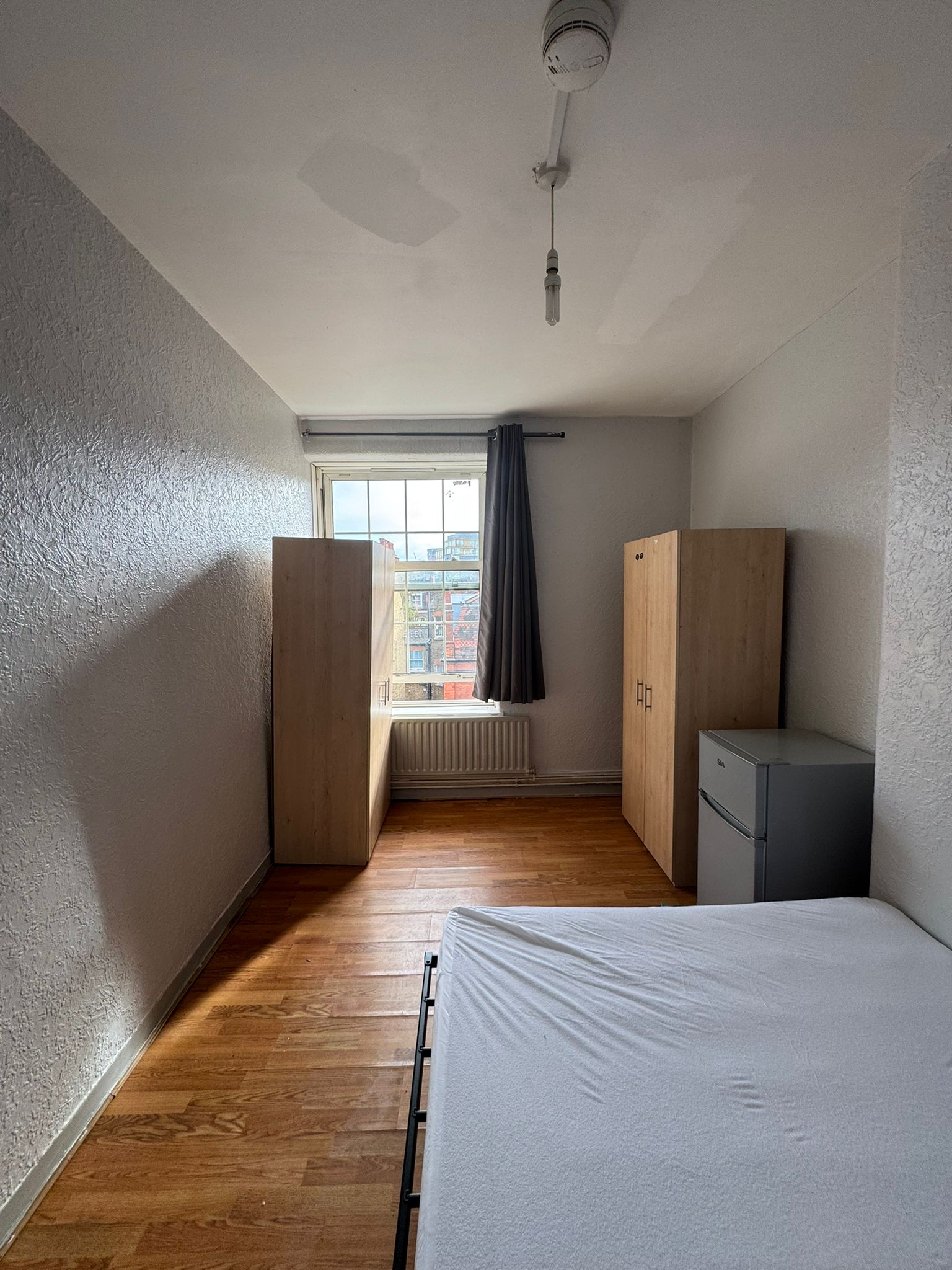 Double room in BRICK LANE Chicksand Street