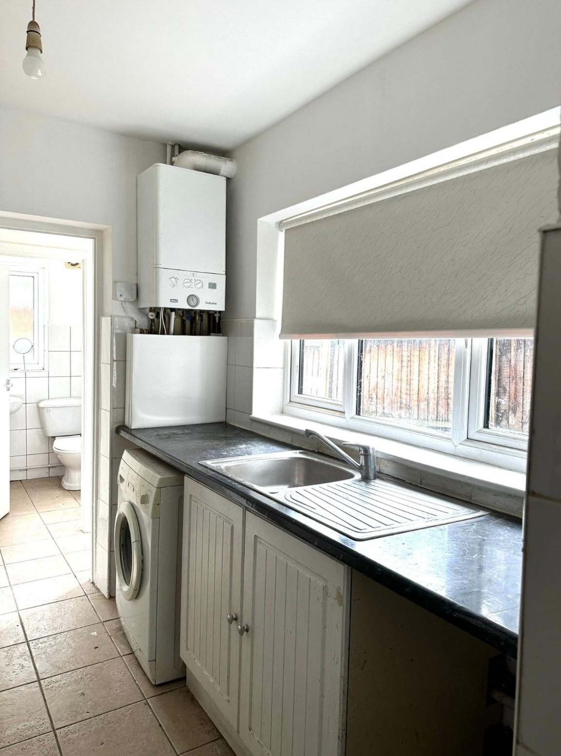 Double room near ENFIELD  Scotland Green Road