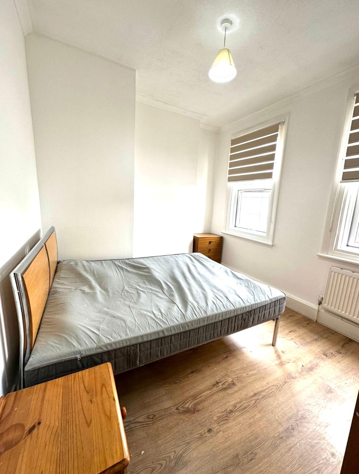 Double room near ENFIELD  Scotland Green Road