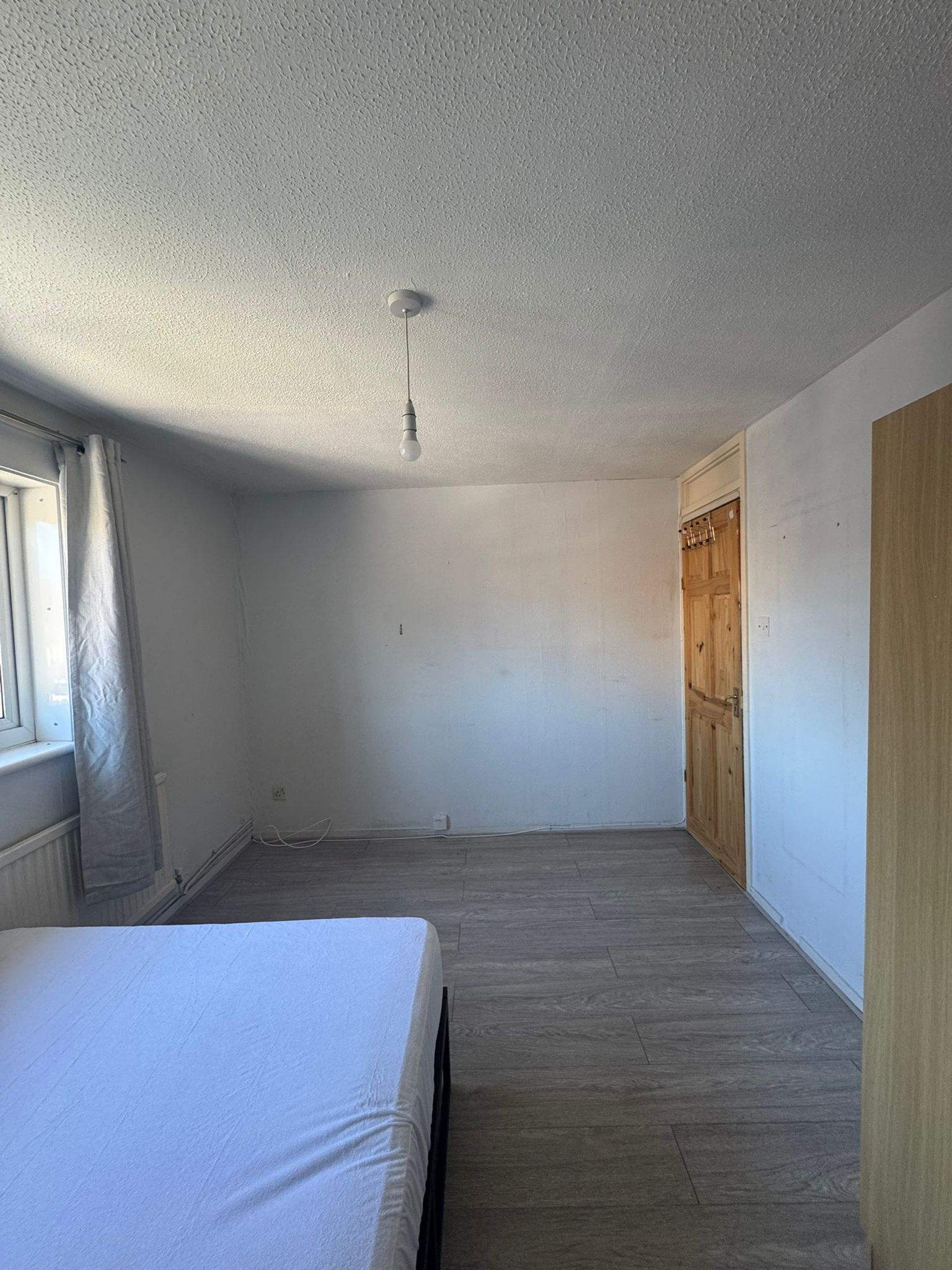 Double room in CANNING TOWN Clifford Road