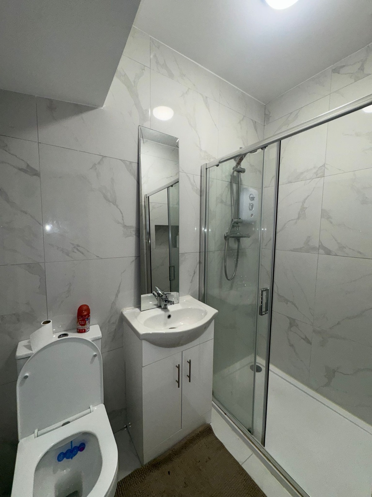 2 doubles rooms in TOTTENHAM HALE