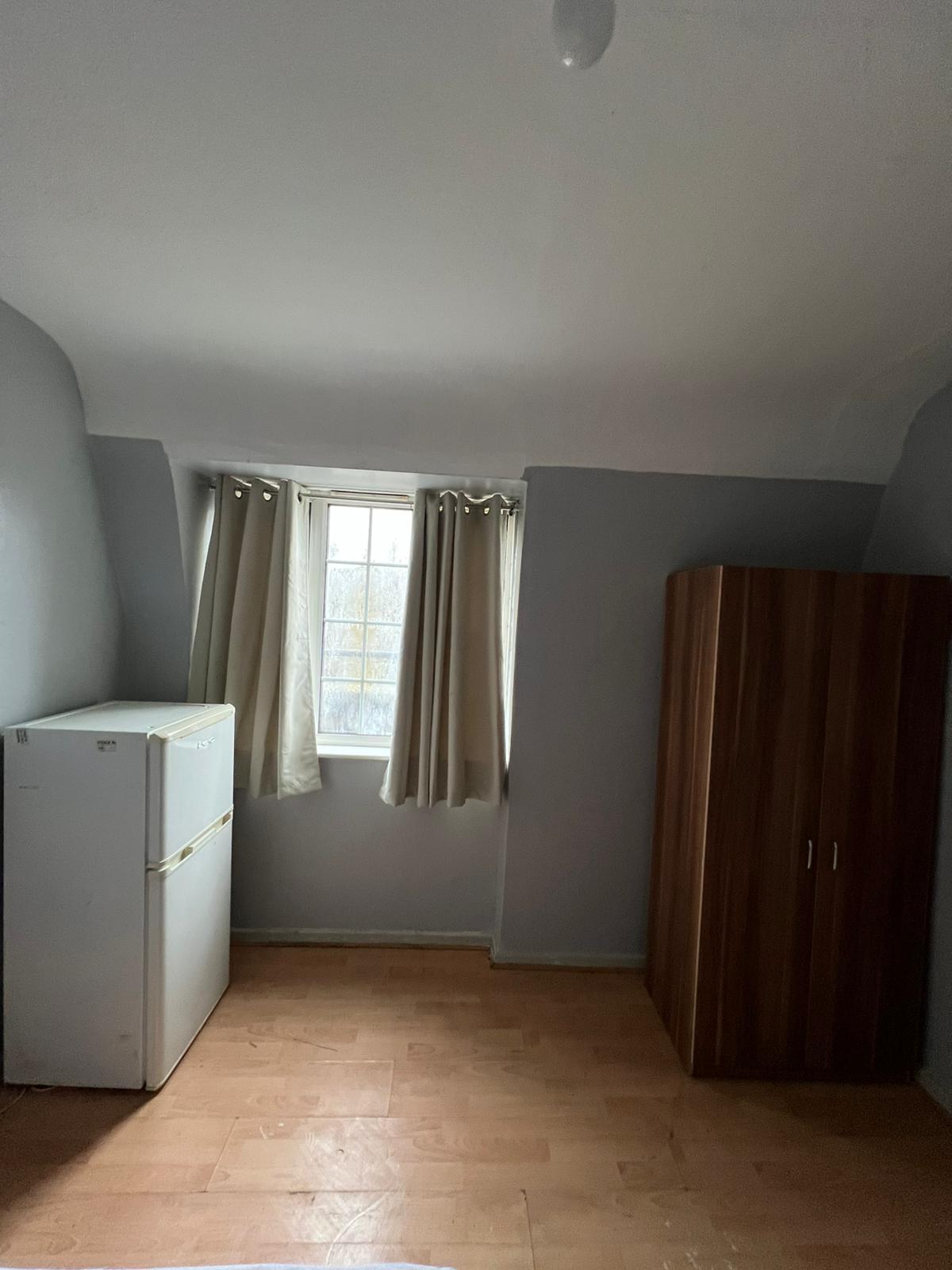 Double room in CANNING TOWN