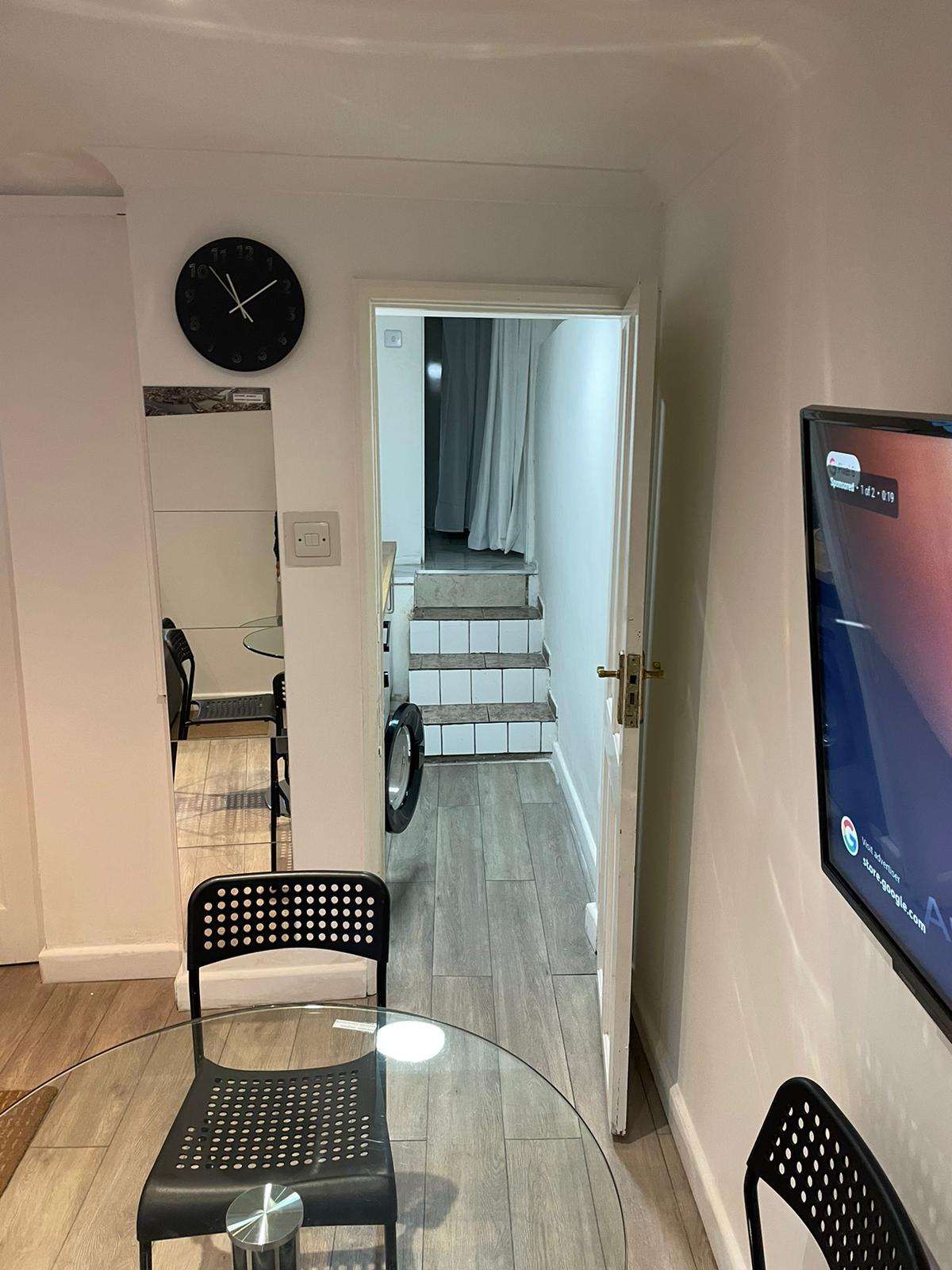 Studio Flat available! 