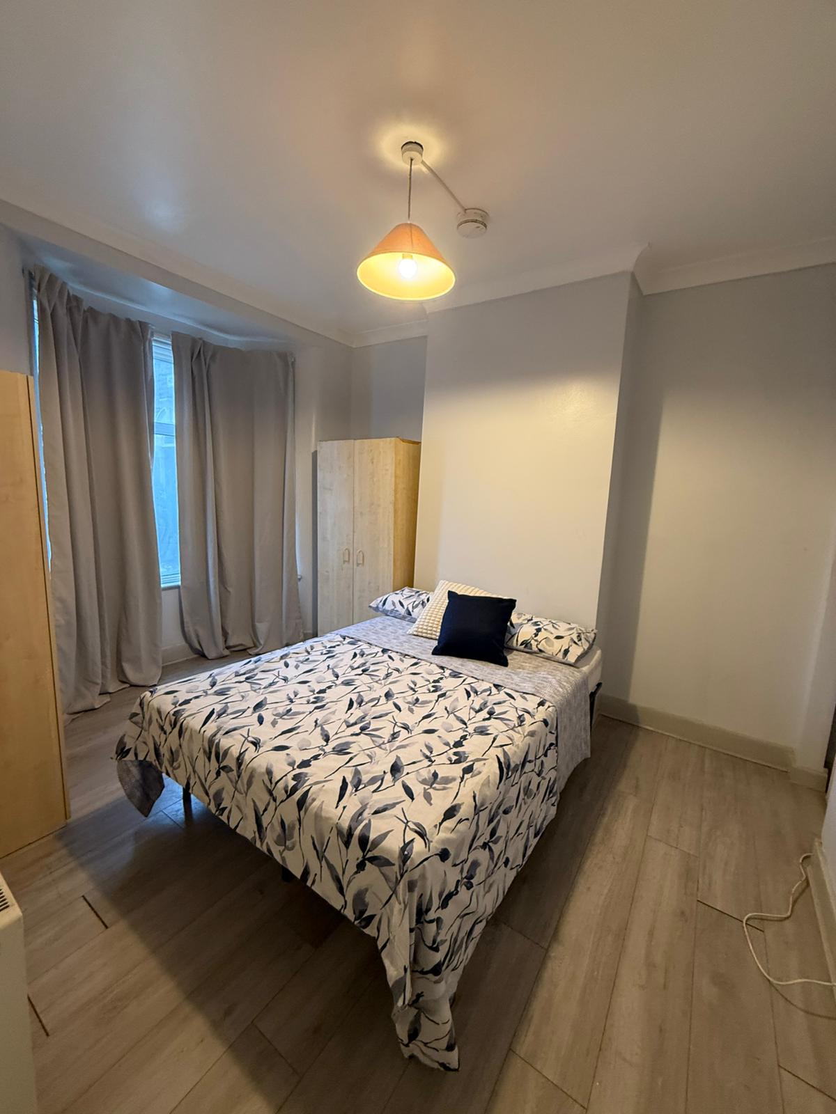 Double room in PLAISTOW  Hollybush Street