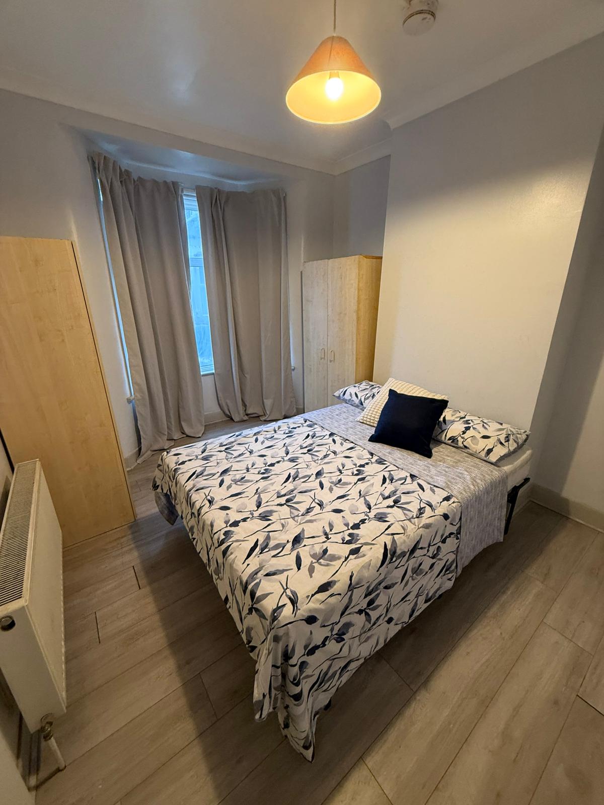 Double room in PLAISTOW  Hollybush Street
