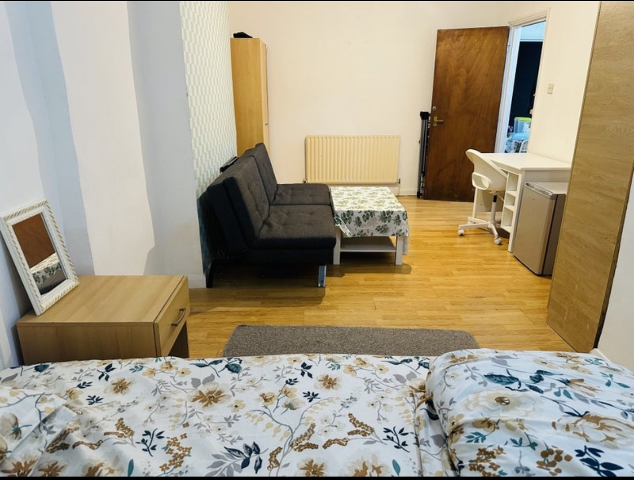 A very big size double room at Finsbury Park 