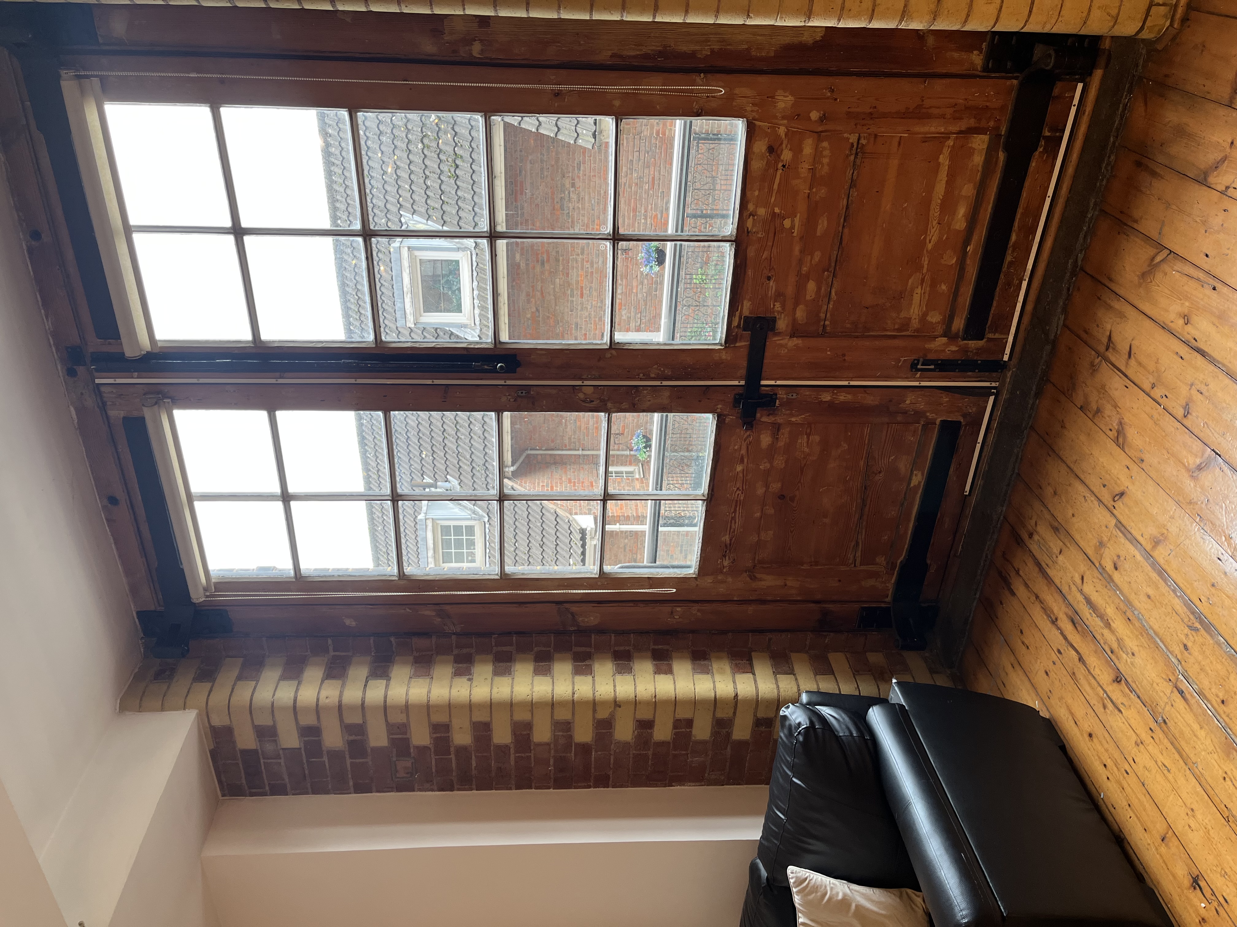 NEEDED ASAP Cosy 1 Bedroom to rent in Aldgate