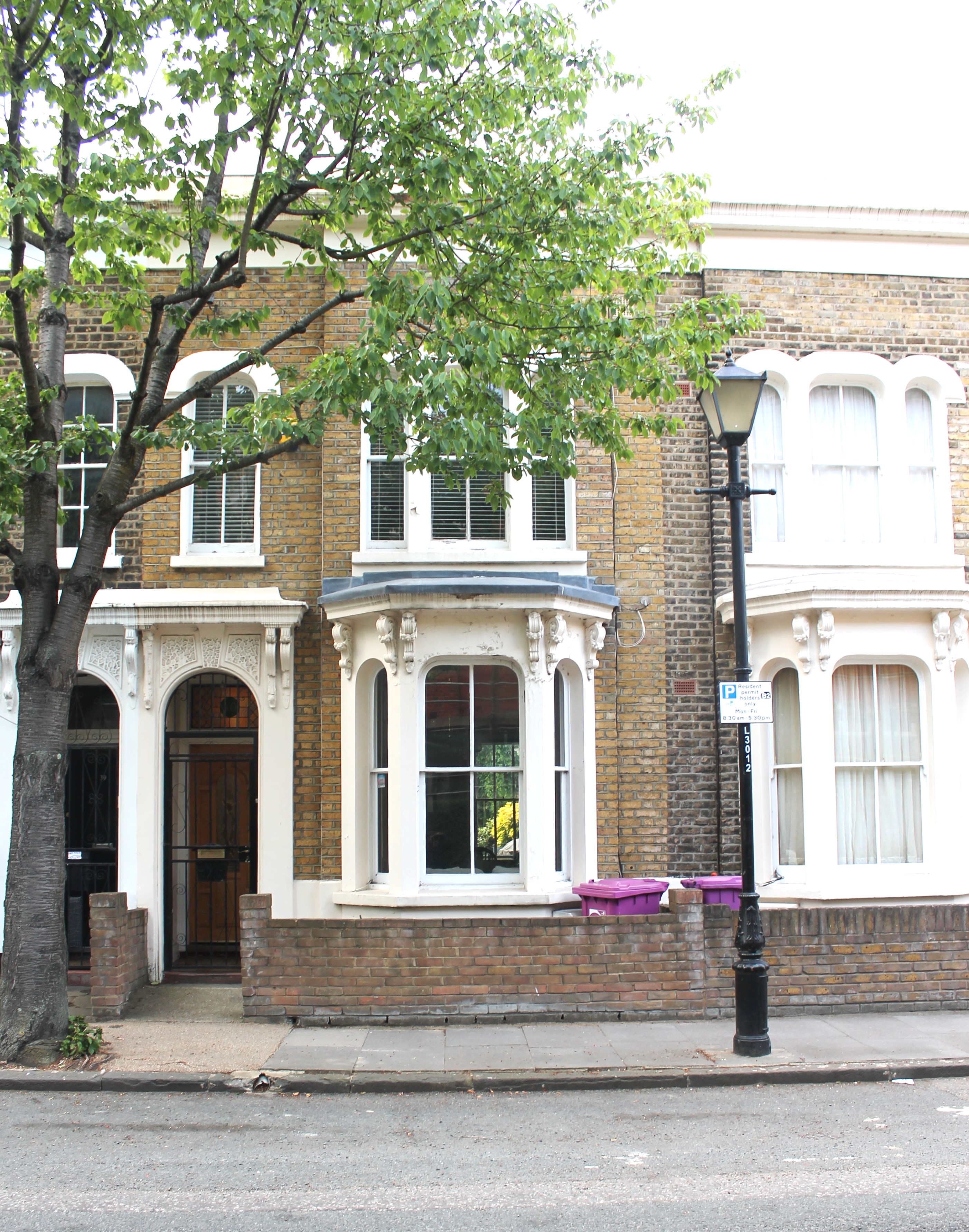 Spacious House Share: Two Rooms Available