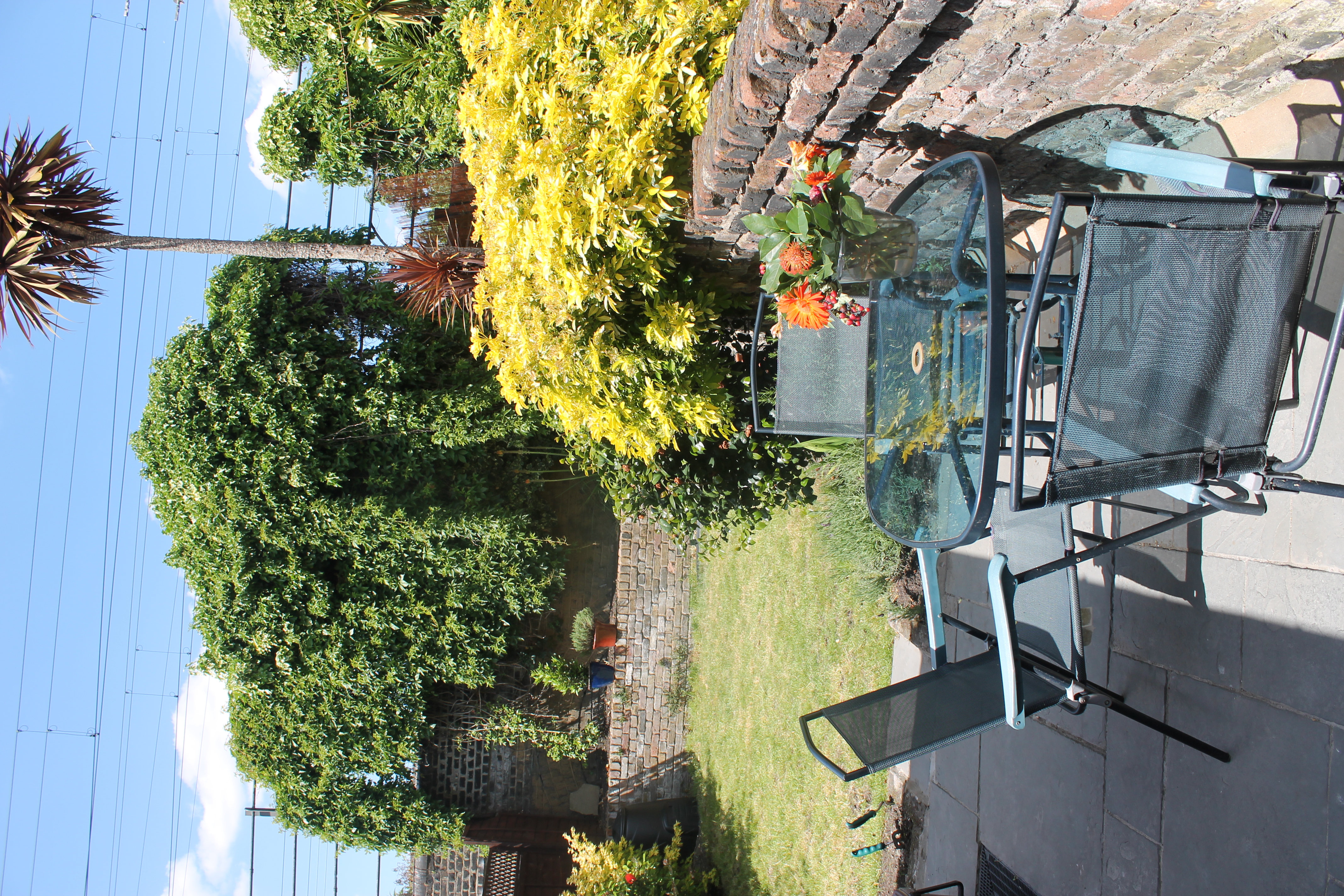 Spacious House Share: Two Rooms Available