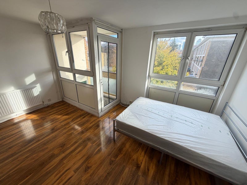 2x Lovely Rooms to Rent in Bow E3