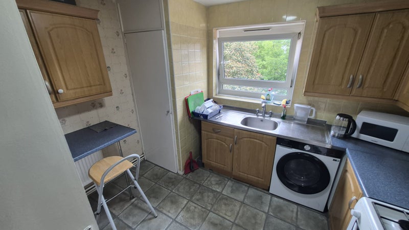 Semi-Double Bedroom in Bromley-By-Bow E3