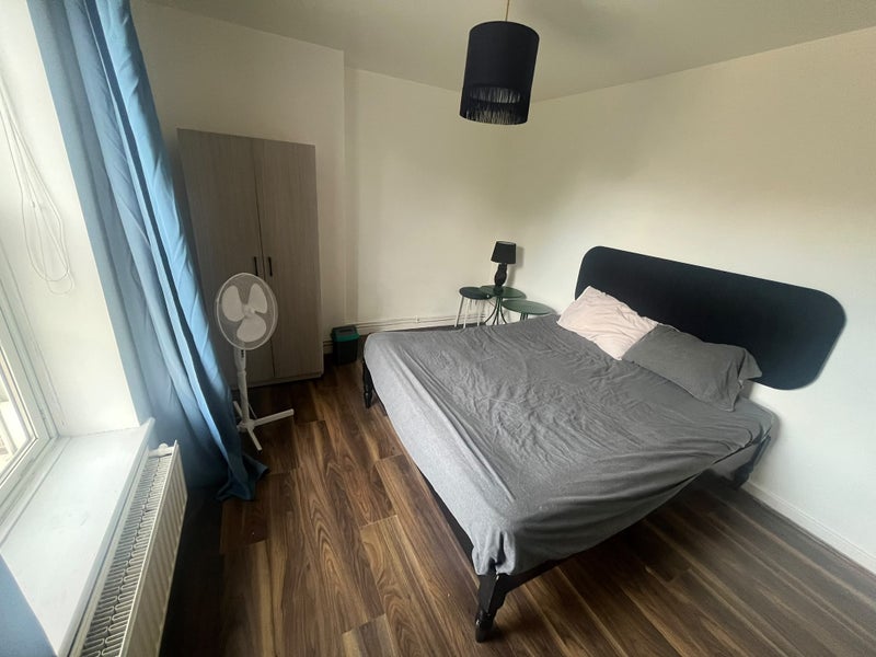 Double Bedroom Available in Bethnal Green