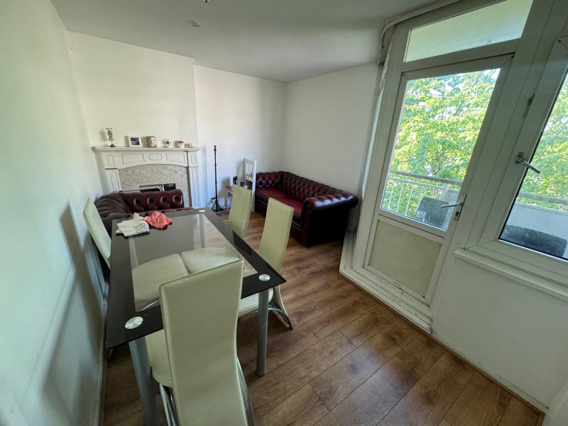 Lovely Double Bedroom in Whitechapel E1