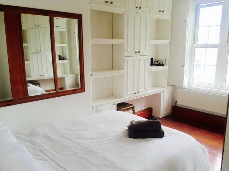 CHARMING DOUBLE BED WITH MAGNIFICENT VIEW OF CUTTY SARK 