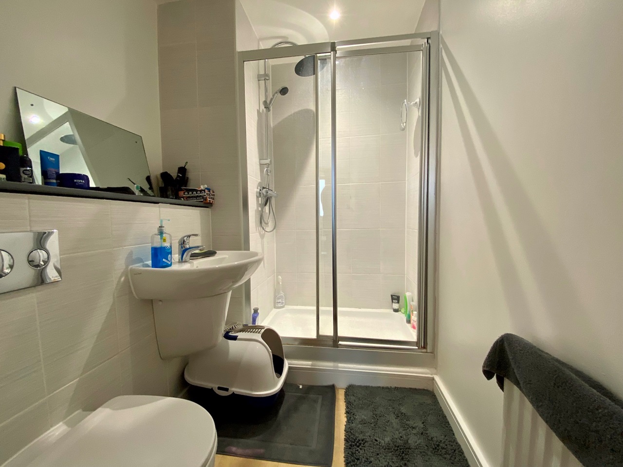 AWESOME ONE BEDROOM FLAT